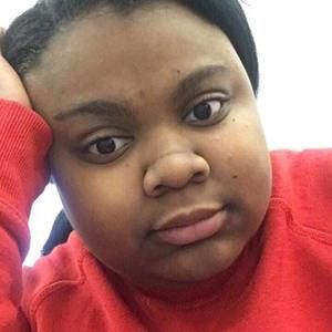 Meet your Posher, Amoy